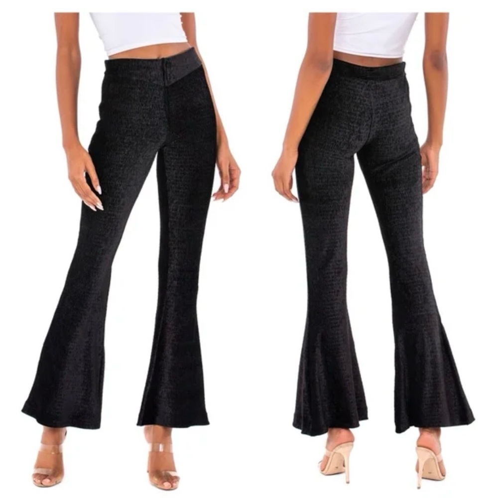 Free People So Charming Velvet Flare, size M.